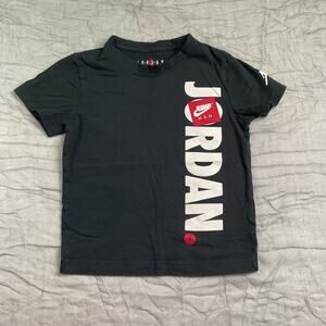 Jordan Boys Short Sleeve T-Shirt Size 5